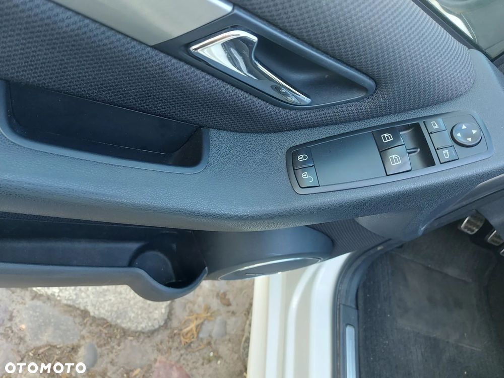 Mercedes-Benz Klasa B 200 CDI DPF SPORT EDITION - 18