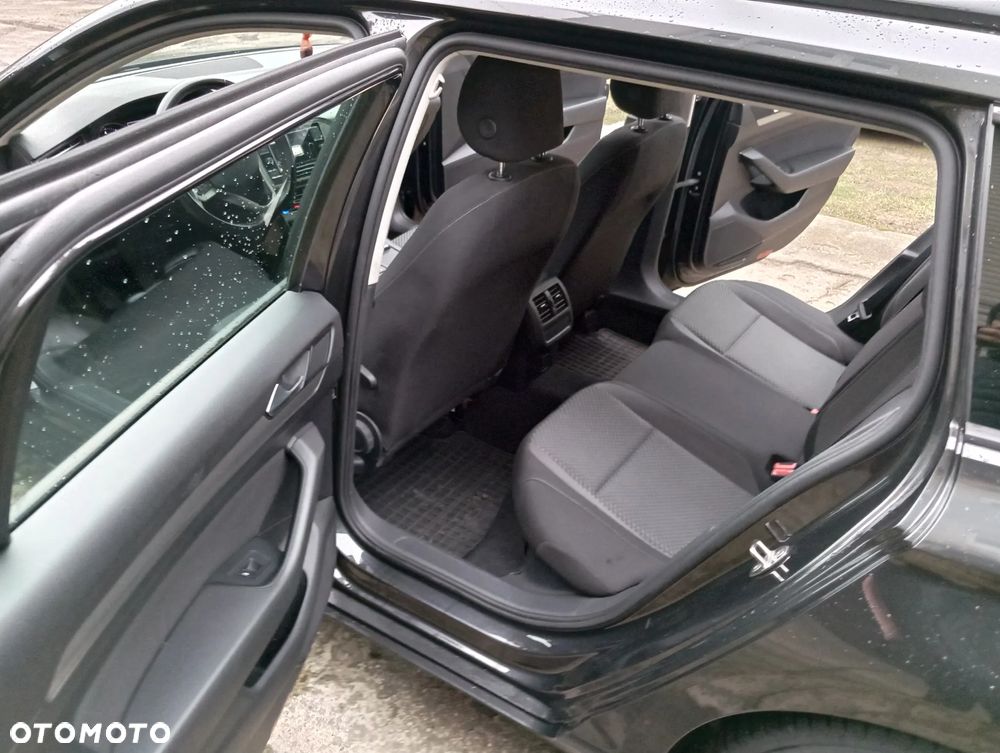 Volkswagen Passat 1.5 TSI EVO Business - 13