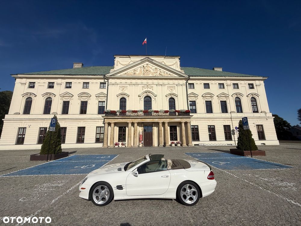 Mercedes-Benz SL - 16