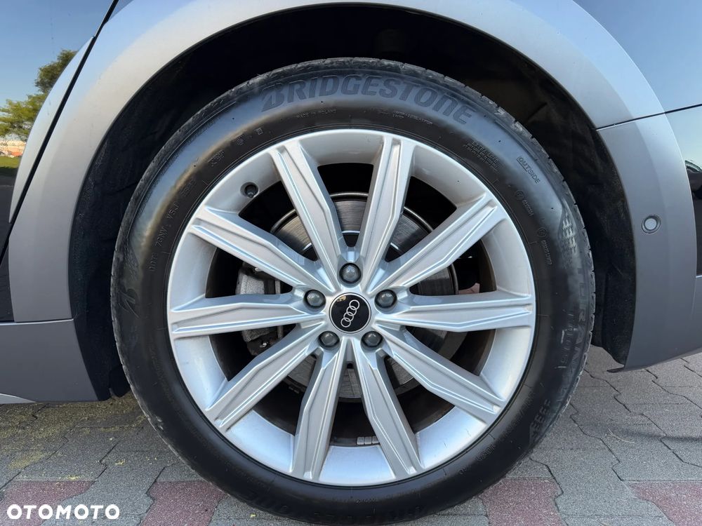 Audi A6 Allroad - 33