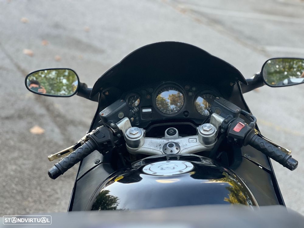 Honda CBR SuperBlackBird - 6