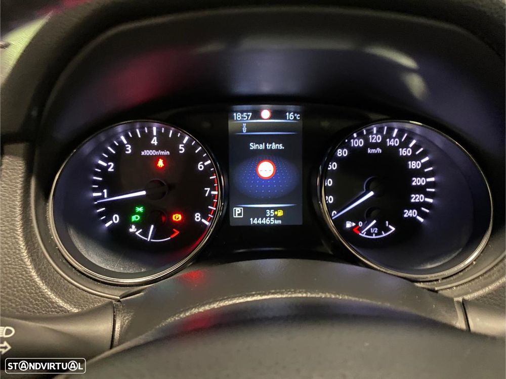 Nissan Qashqai 1.2 DIG-T N-Vision Xtronic - 17