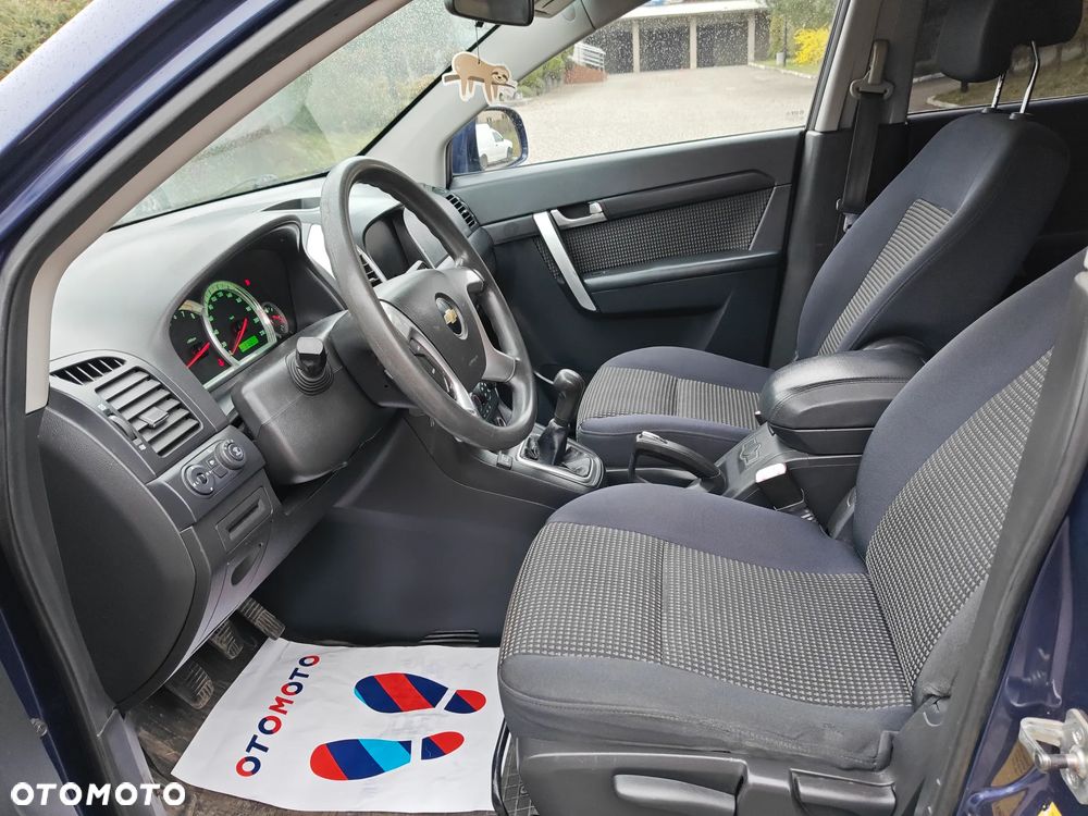 Chevrolet Captiva 2.4 2WD 7 Sitzer LS - 12