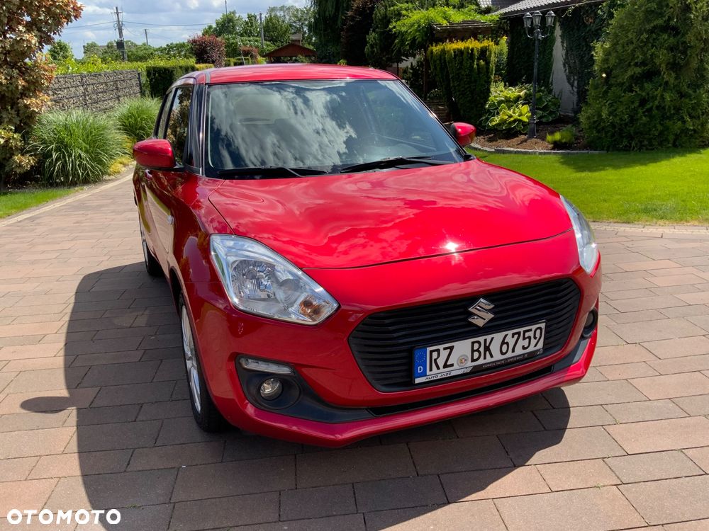 Suzuki Swift 1.2 Premium Plus CVT - 5