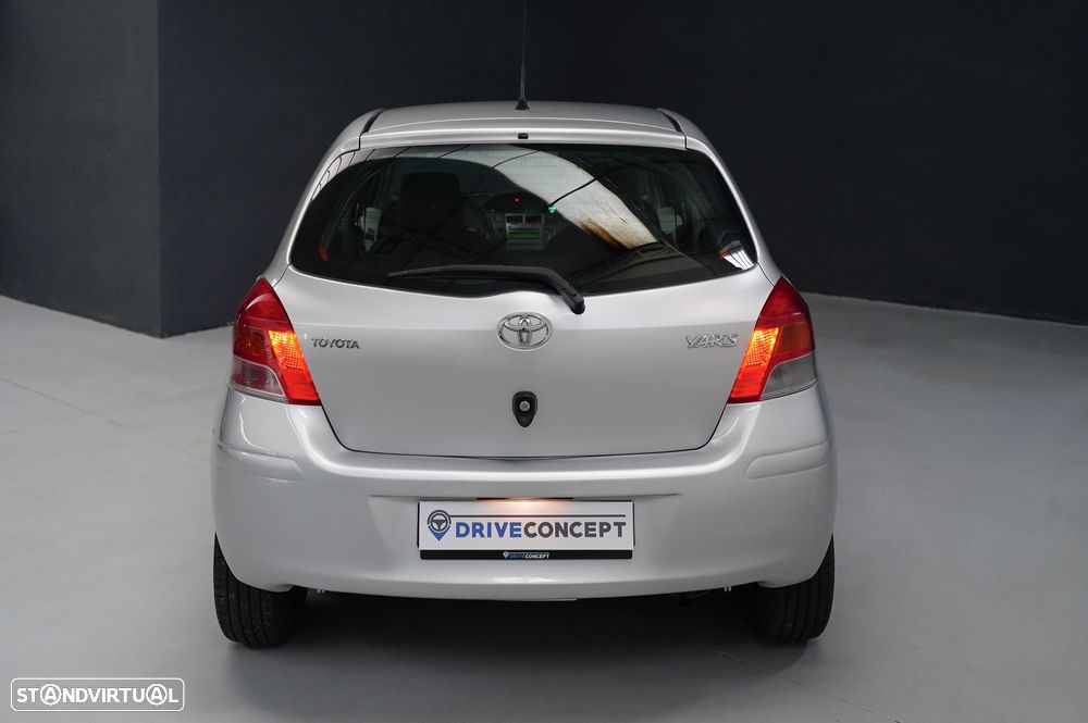 Toyota Yaris 1.0 VVT-i Comfort+AC+VSC - 13