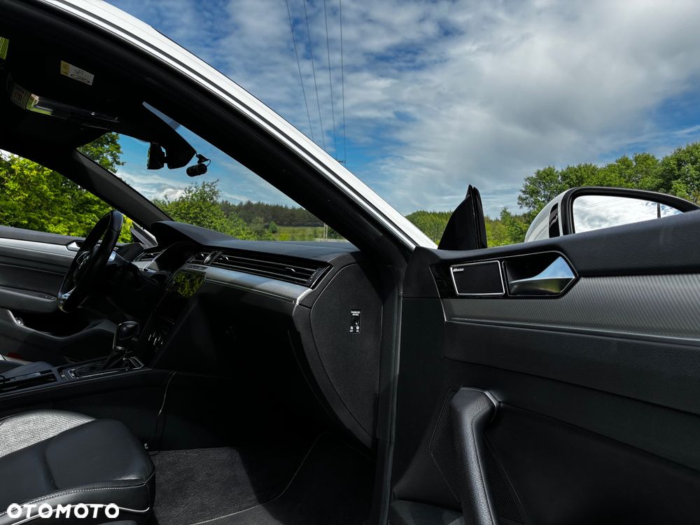 Volkswagen Arteon 2.0 TSI R-Line DSG - 25