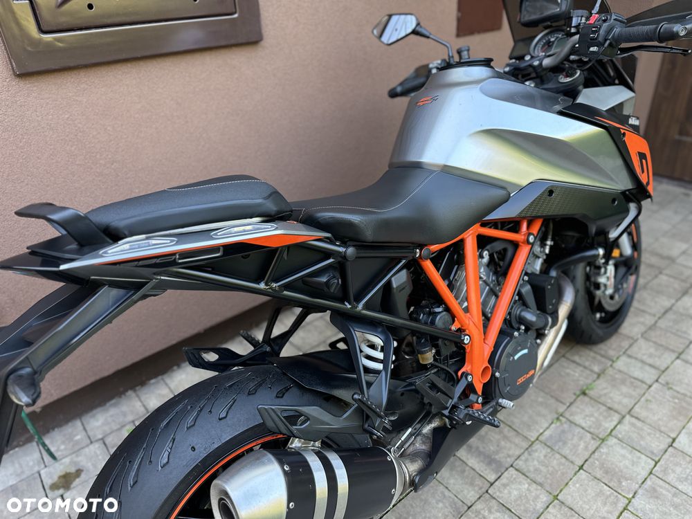 KTM Super Duke - 4