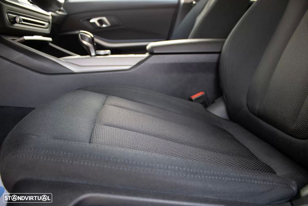 BMW 330 e Aut. Sport Line - 41