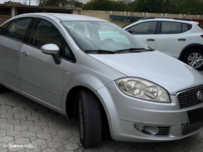 Fiat Linea 1.3 M-Jet Emotion - 2