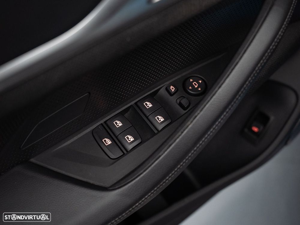 BMW i4 eDrive40 - 18