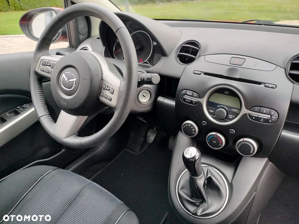Mazda 2 - 8
