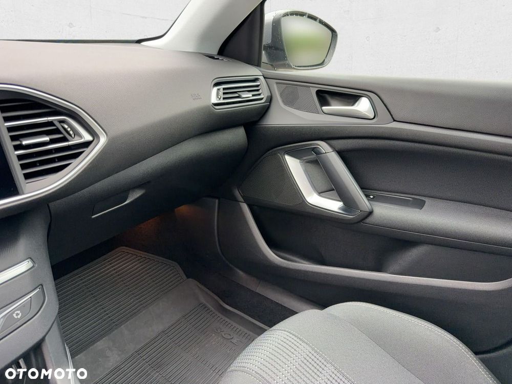 Peugeot 308 - 15