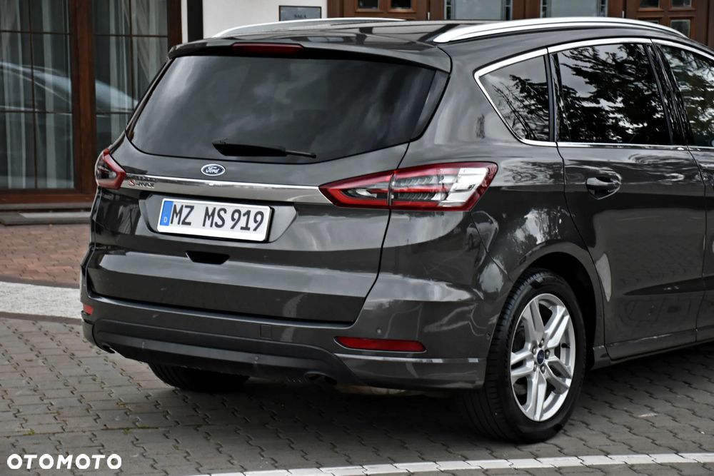 Ford S-Max 2.0 TDCi Titanium PowerShift - 25