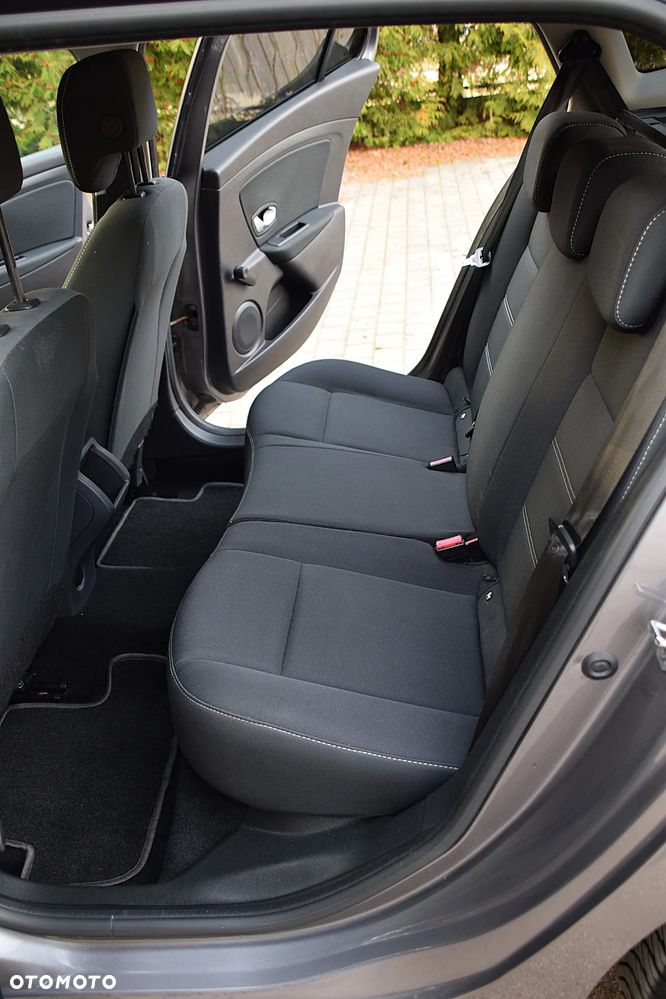 Renault Megane BLUE dCi 115 BUSINESS EDITION - 22