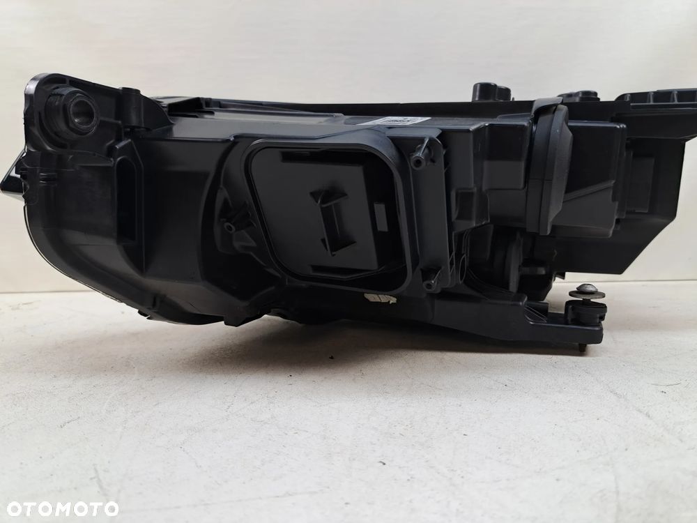 Volkswagen PASSAT B8 3G1941036P Przód strona prawa Lampa przednia Reflektor - 8