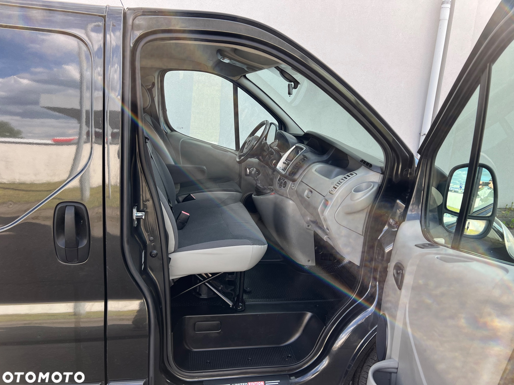 Opel VIVARO - 21