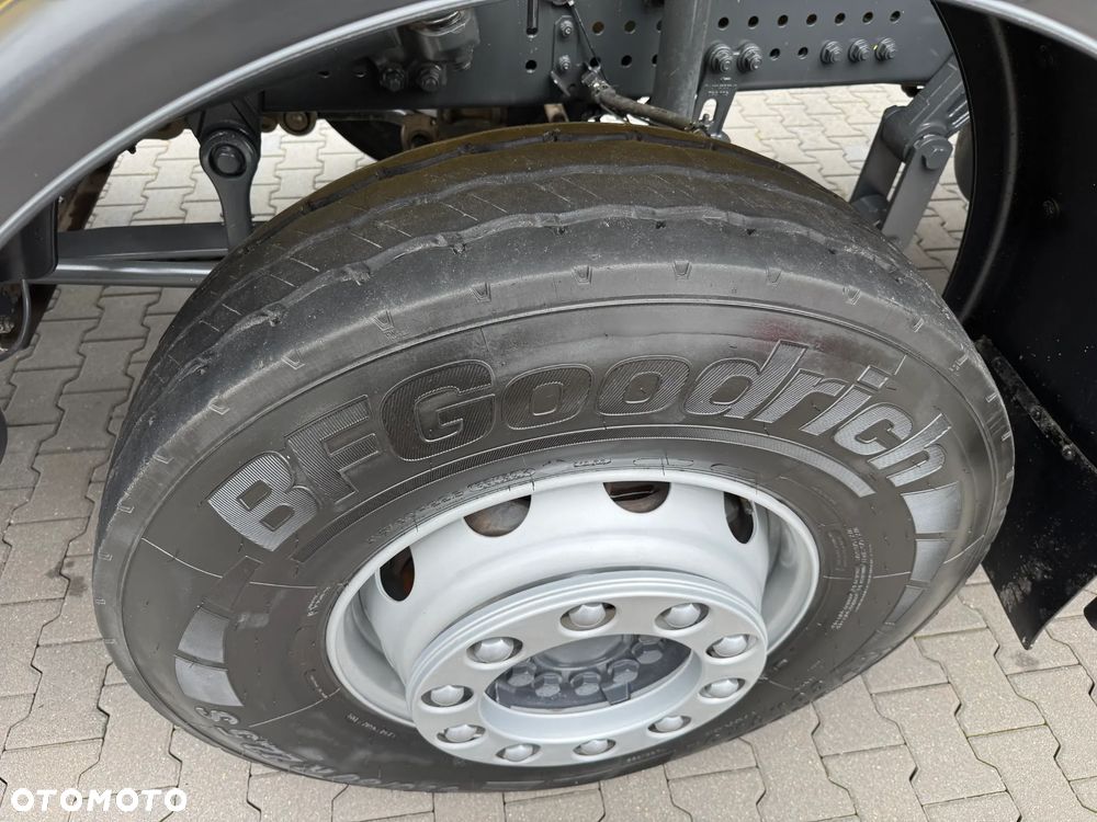 Mercedes-Benz AROCS 3240 8x4 BETONOMIESZARKA STETTER SCHWING , DMC 34000 KG, 2016 ROK, IDEAŁ - 29