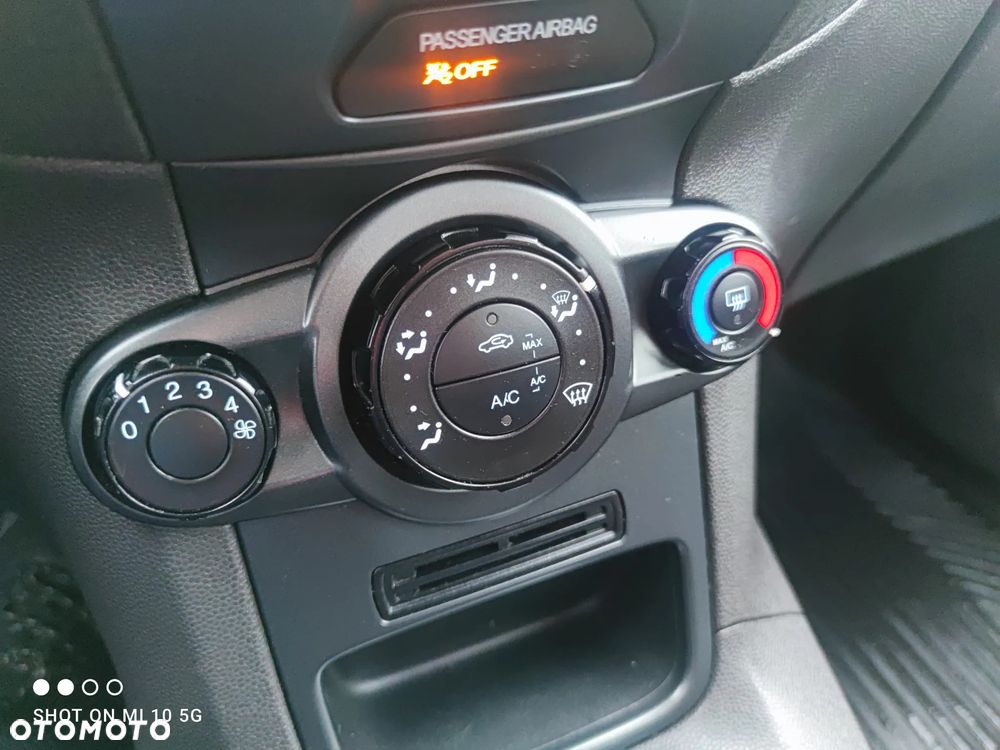 Ford Fiesta 1.25 Ambiente - 16