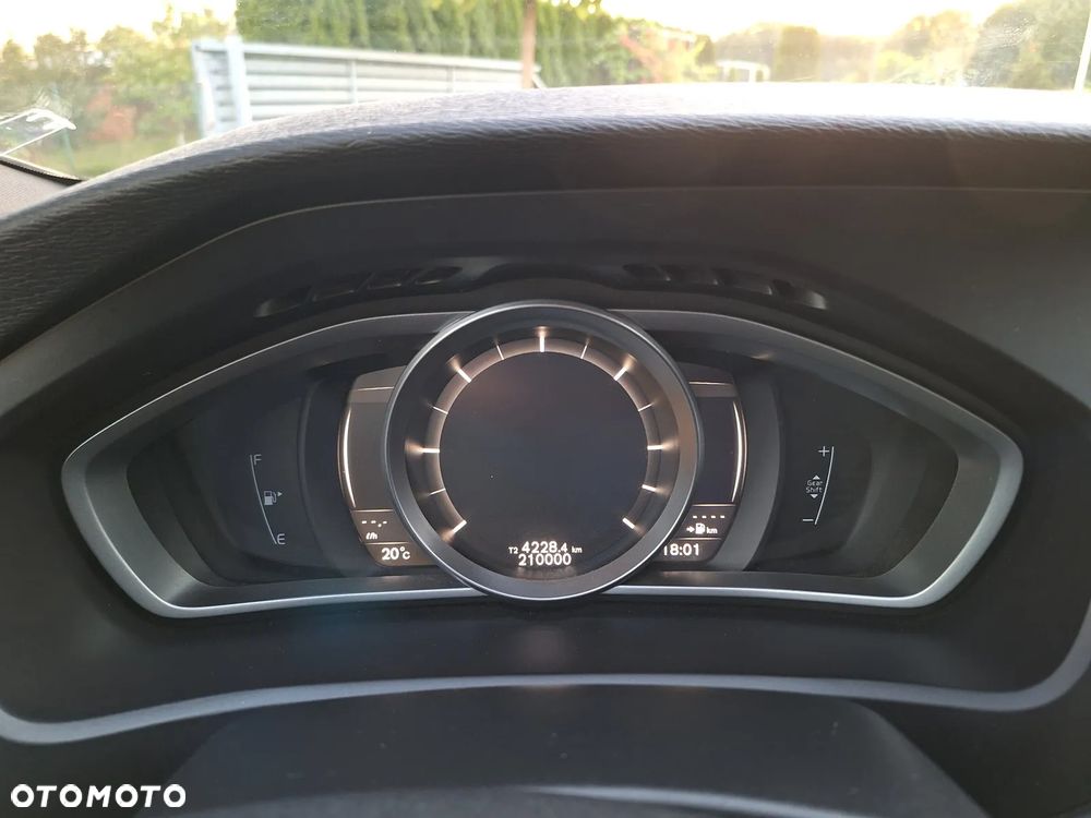 Volvo V40 D3 RDesign - 32