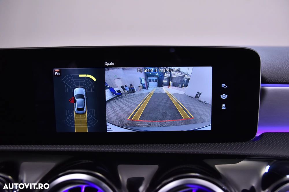 Mercedes-Benz A 250 e Sedan 8G-DCT AMG Line - 20