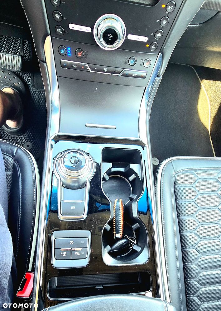 Ford Edge 2.0 EcoBlue Bi-Turbo 4x4 Vignale - 26