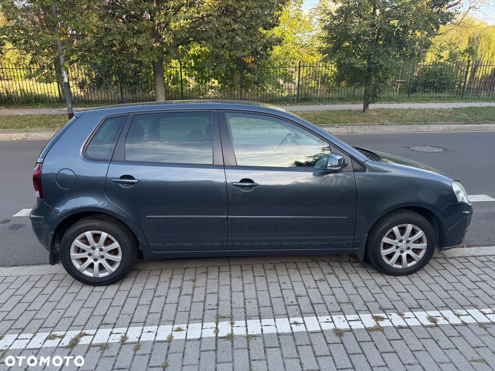 Volkswagen Polo - 8