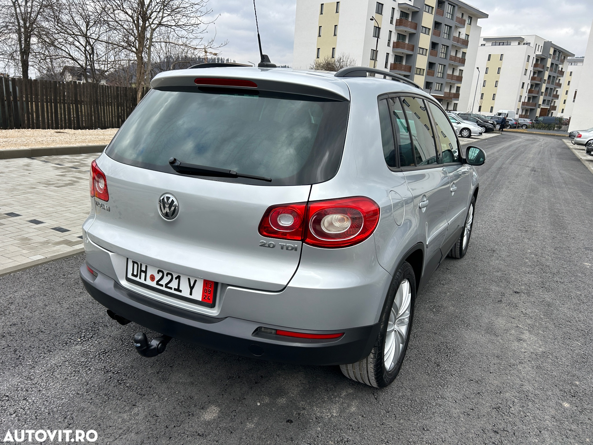 Volkswagen Tiguan 2.0 TDI 4Motion Track & Style - 16