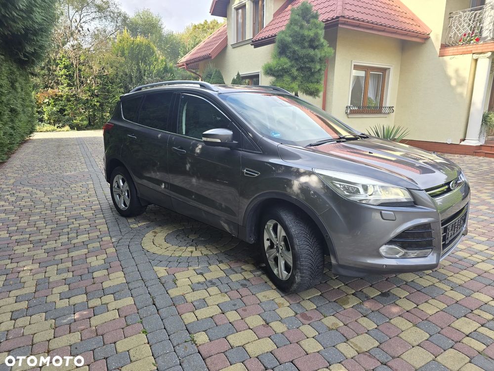 Ford Kuga 1.6 EcoBoost 4x4 Titanium - 6