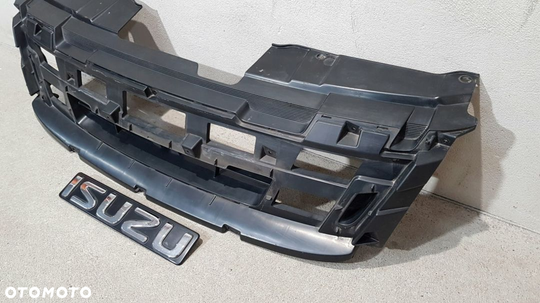 ATRAPA CHŁODNICY GRIL ISUZU D-MAX II 11- - 5