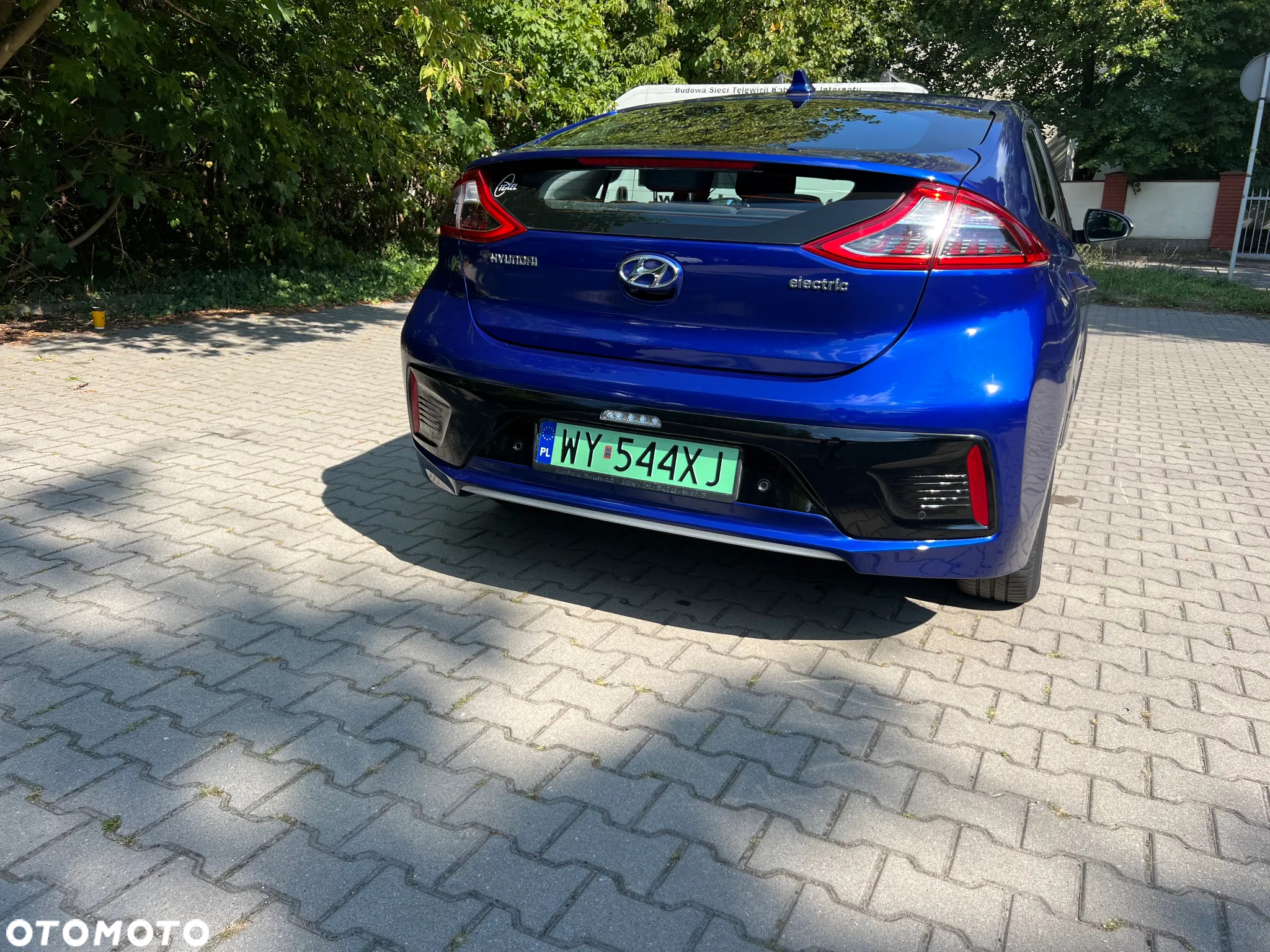 Hyundai IONIQ - 4