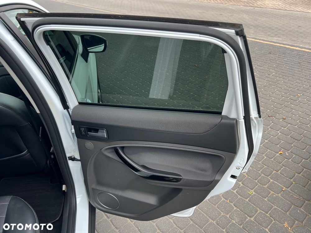 Ford Kuga - 26