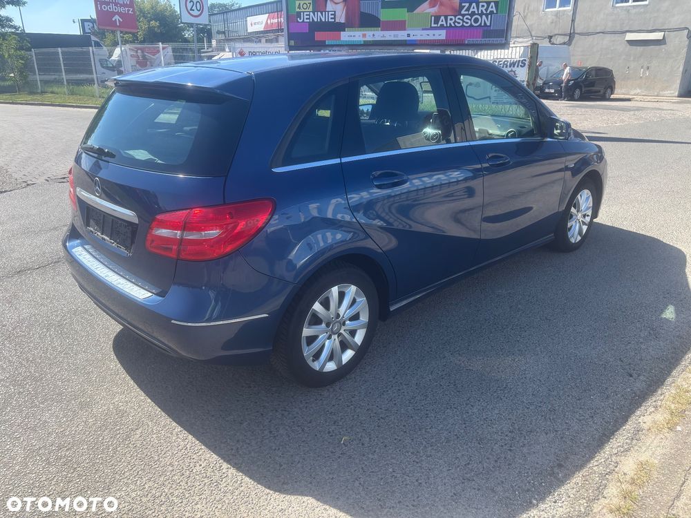 Mercedes-Benz Klasa B 180 (BlueEFFICIENCY) - 12