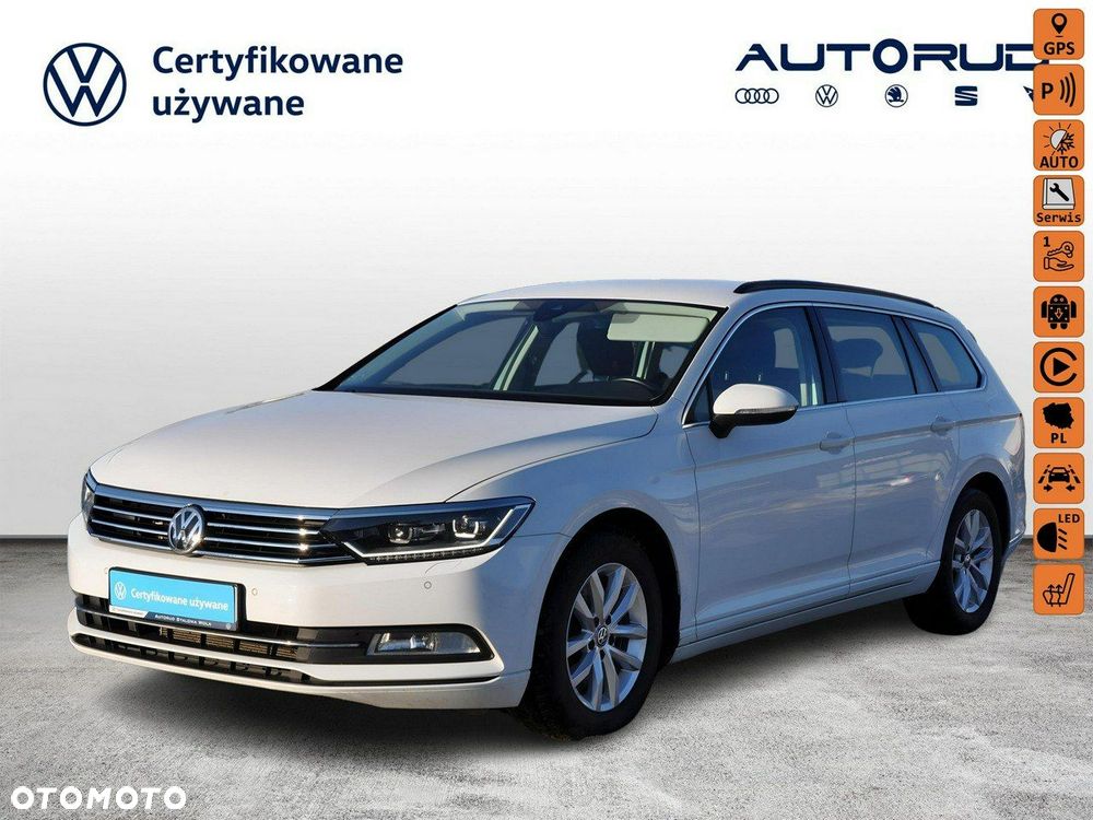 Volkswagen Passat - 1