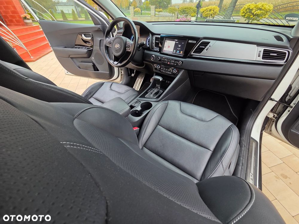 Kia Niro 1.6 GDI HEV 2WD OPF Spirit - 19