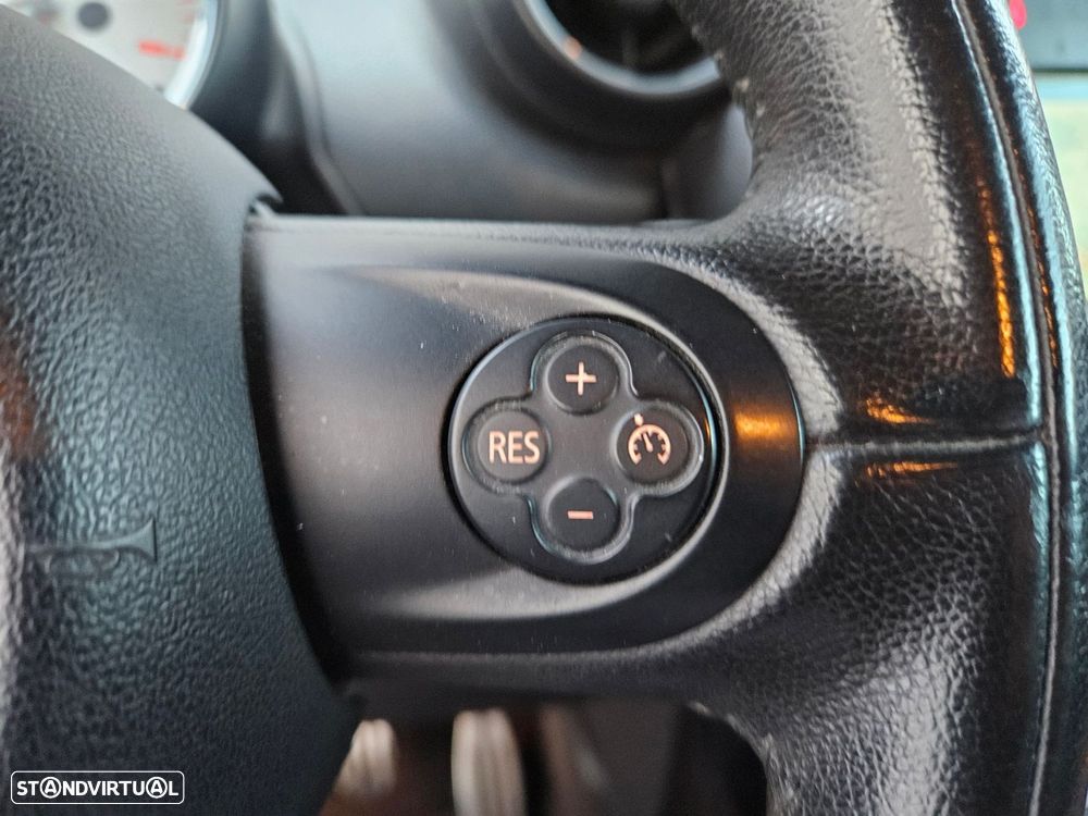 MINI Paceman Cooper S - 27