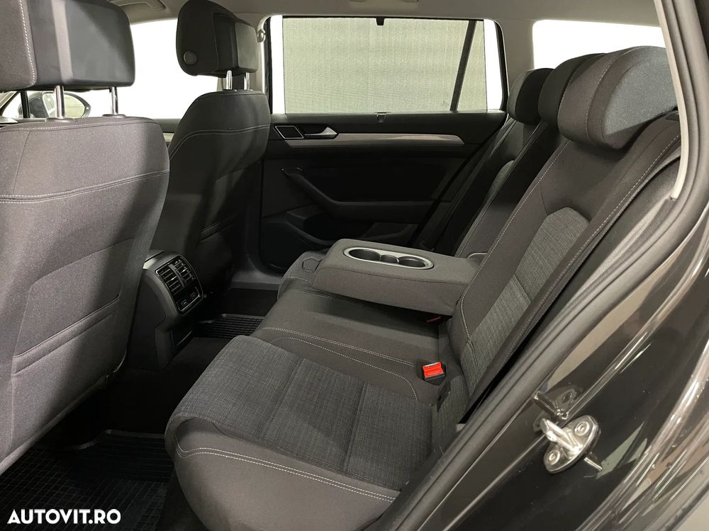 Volkswagen Passat 2.0 TDI SCR DSG Business - 11