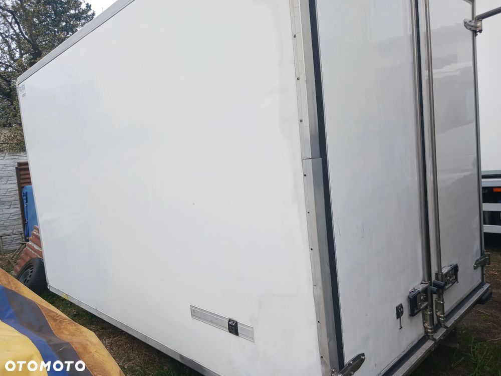 Iveco Daily kontener Izoterma chłodnia Mroźnia Przegroda 2016r - 3
