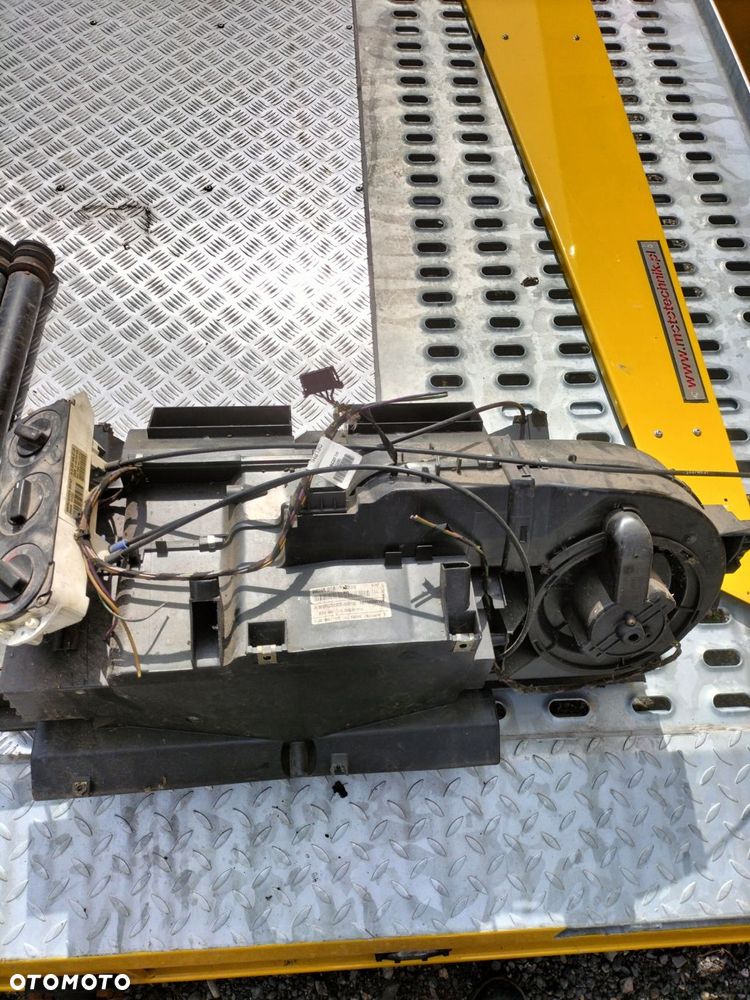 mercedes-benz oe a9738300161 nagrzewnica dmuchawa - 1