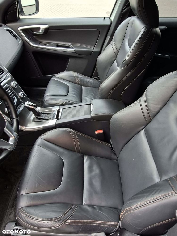 Volvo XC 60 D4 Geartronic Momentum - 10
