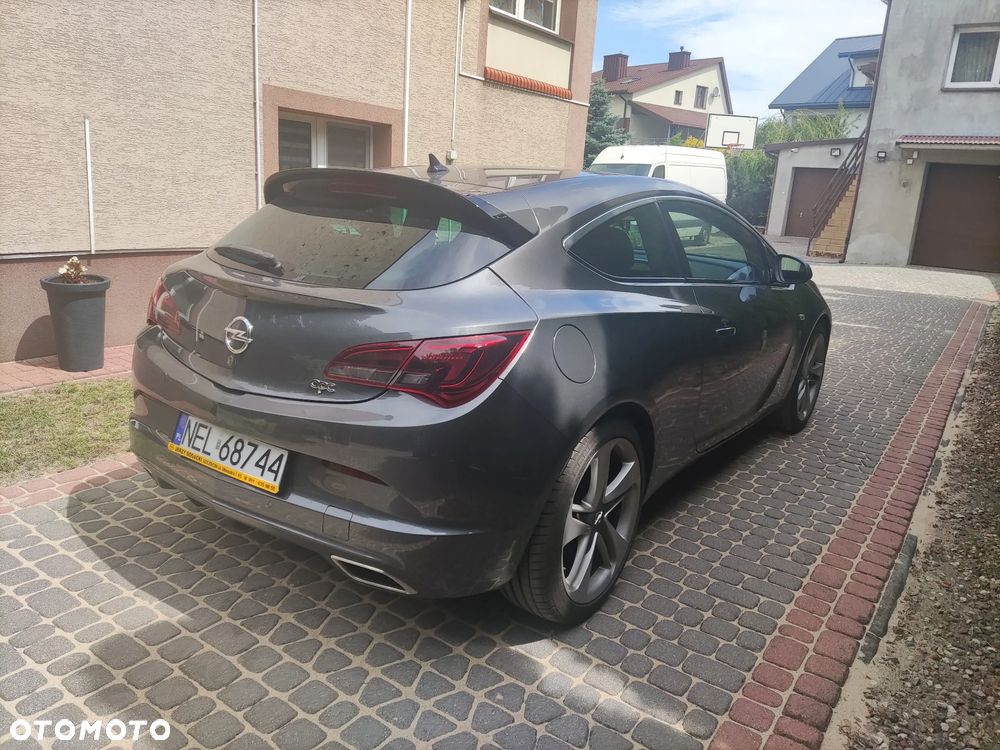 Opel Astra GTC 1.6 Turbo Innovation - 4