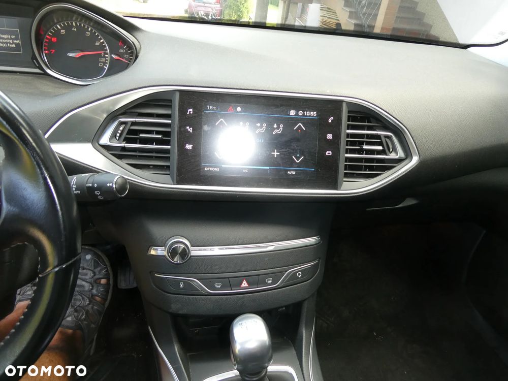Peugeot 308 - 10