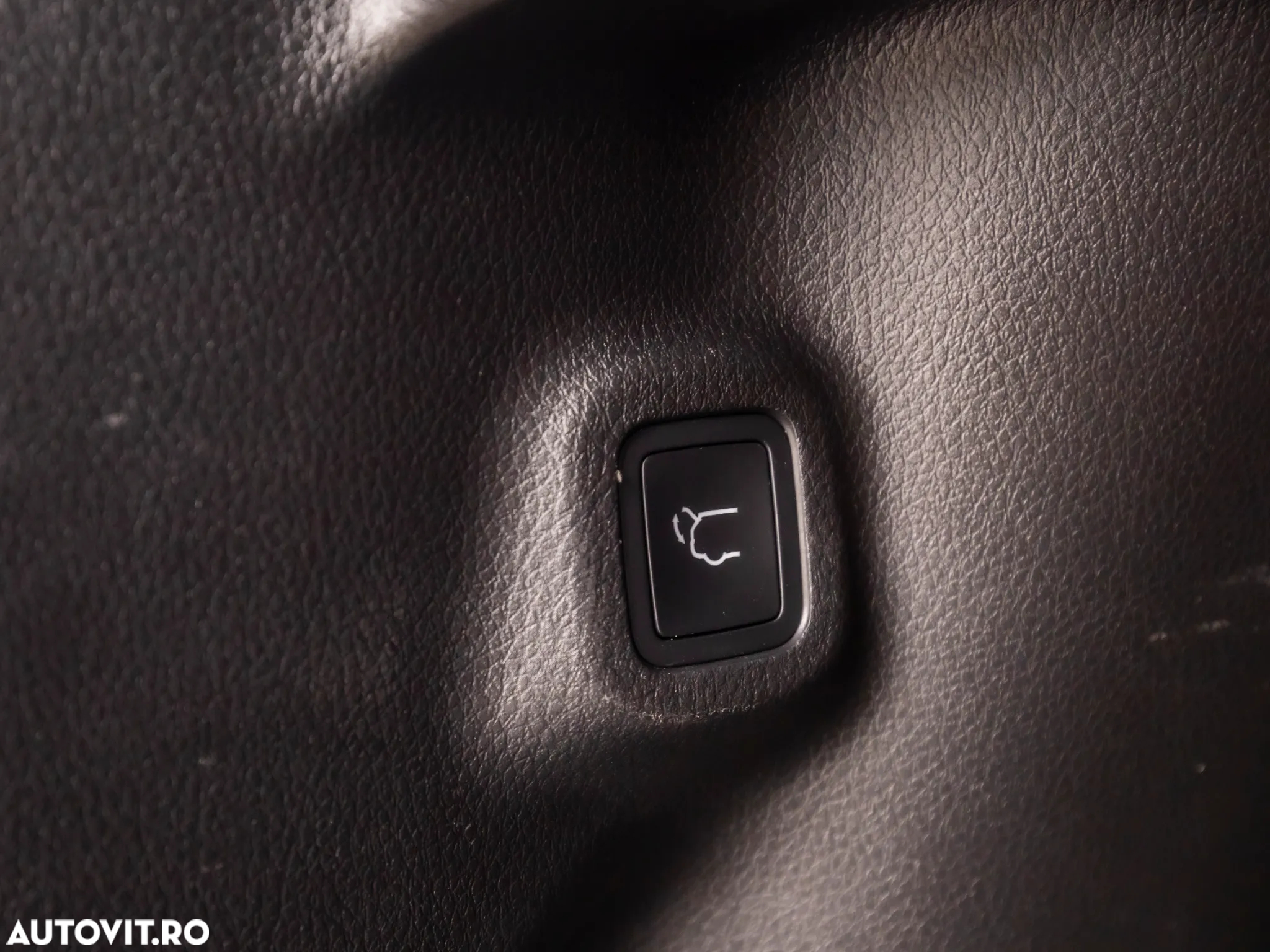 Jeep Compass 1.3 T-GDI 4xe PLUG-IN HYBRID Automatik S - 37