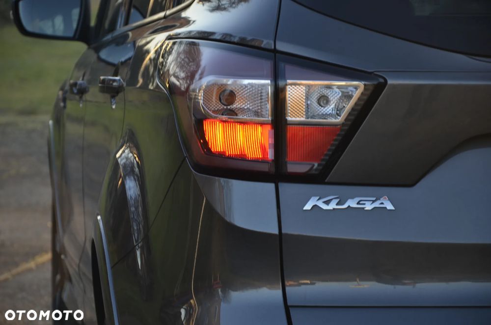 Ford Kuga - 17