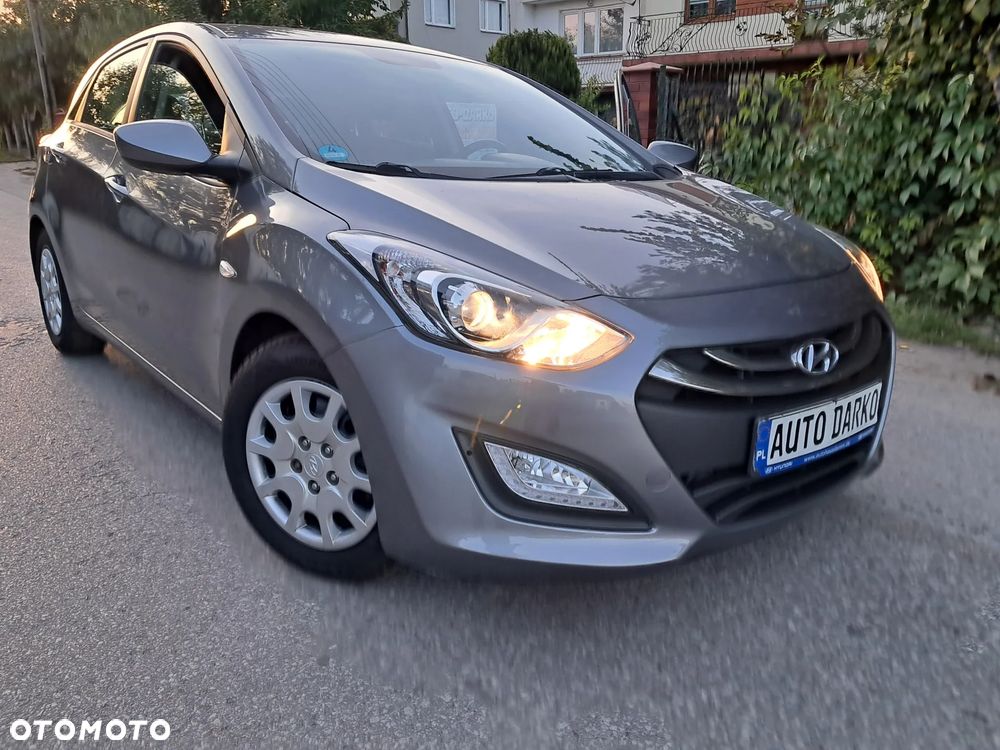 Hyundai i30 1.4 Trend - 14