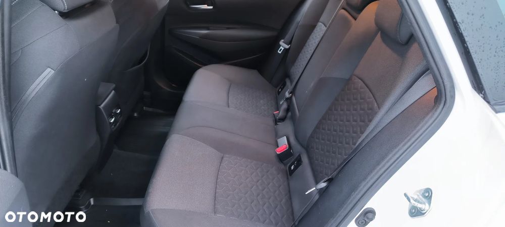 Toyota Corolla 1.8 Hybrid Comfort - 12