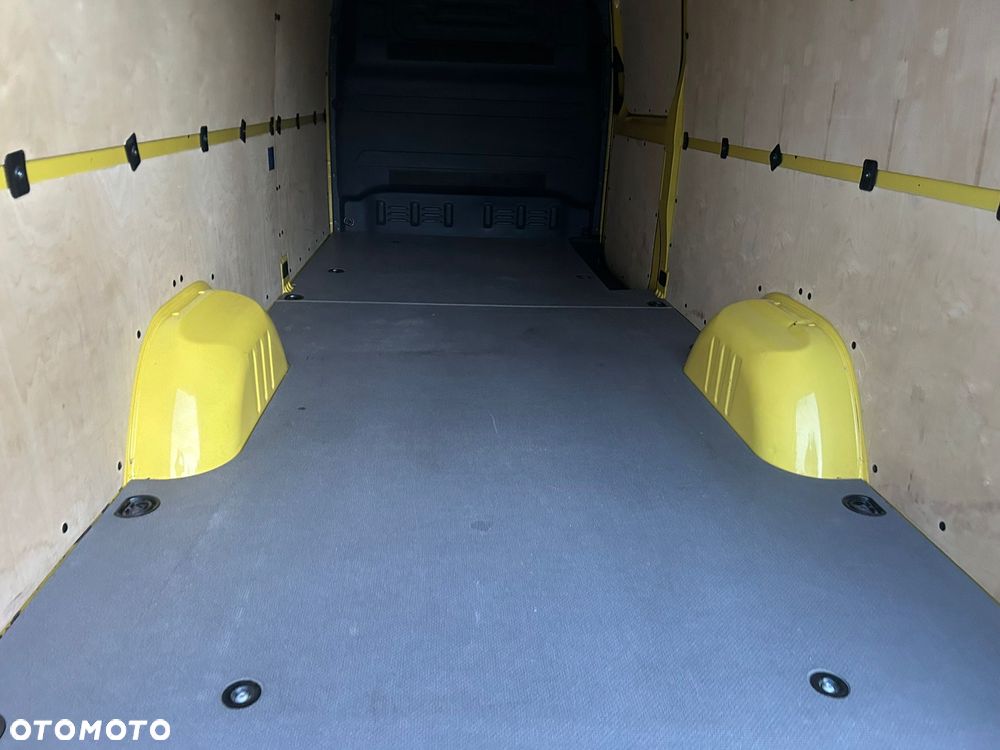 Mercedes-Benz Sprinter - 9