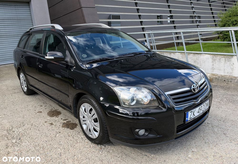 Toyota Avensis 1.8 VVT-i Sol - 3