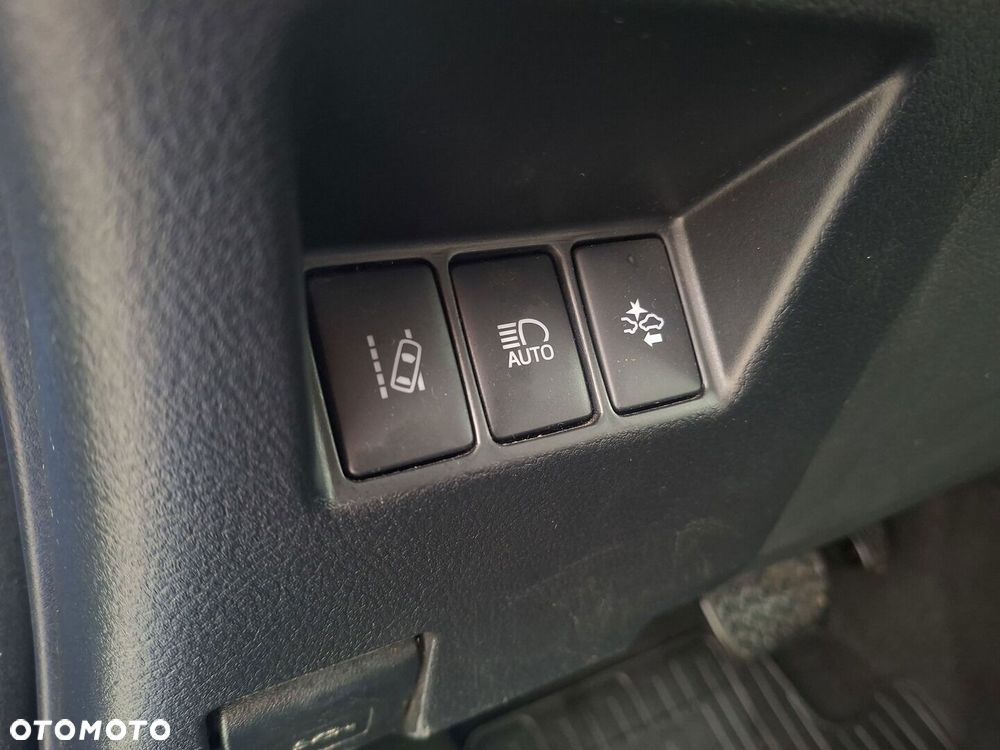 Toyota Yaris - 24