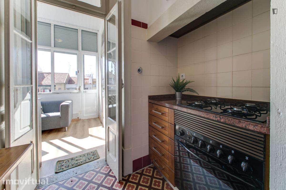 Quarto - localizado em Alameda Lisbon - Grande imagem: 5/15
