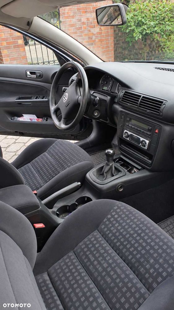 Volkswagen Passat - 9